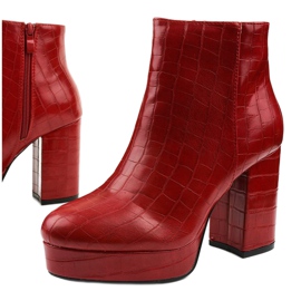 Crvene gležnjače na stupu Usinaya crvena 1