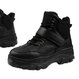 Crne moderne sportske tenisice izrađene od eko kože Soulsille crna 1