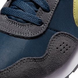 Cipele Nike Md Valiant Jr CN8558-400 bijela višebojan 1