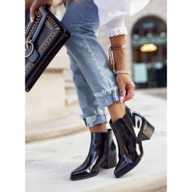 Ženske čizme Sergio Leone Lakirane čizme Chelsea Crne BT621 crno 1