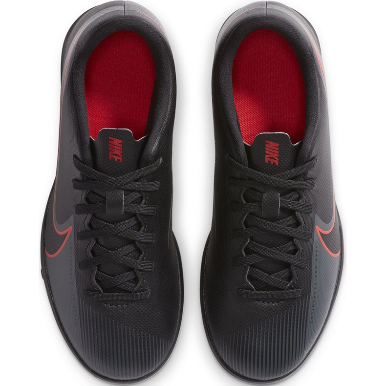Nike Mercurial Vapor 13 Club Tf Junior AT8177 060 nogometna cipela crno crno 1
