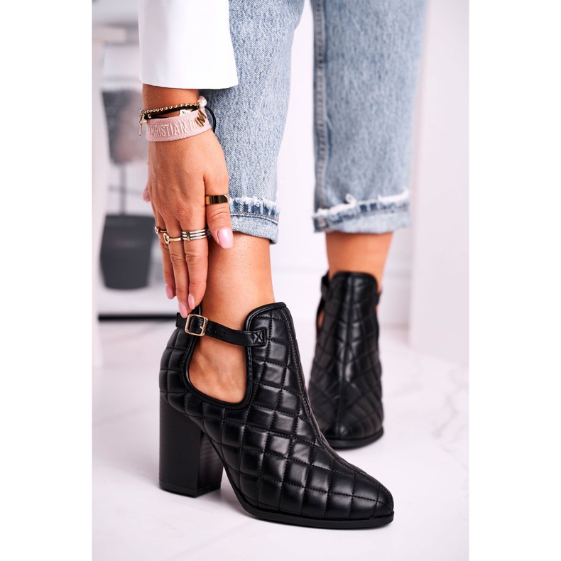 FB1 Ženske čizme na petu prošivene izrezima Black Dreams crna 2