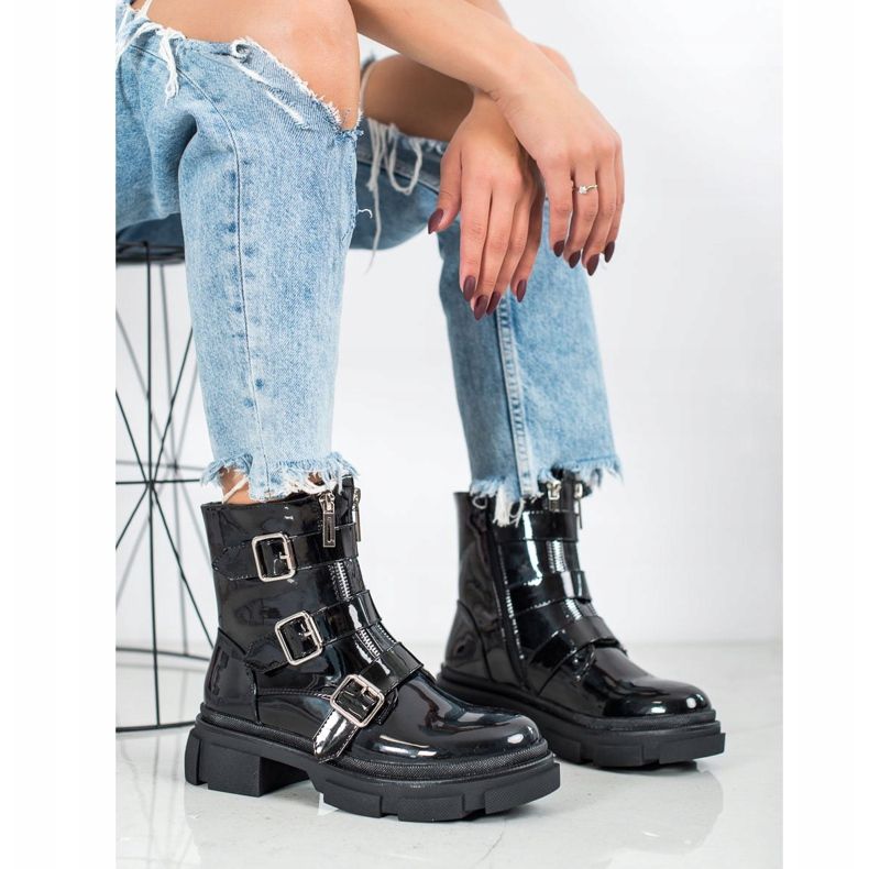 Seastar Lakirani radnici crno 1