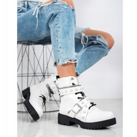 Seastar Radnici s lancima bijela 1