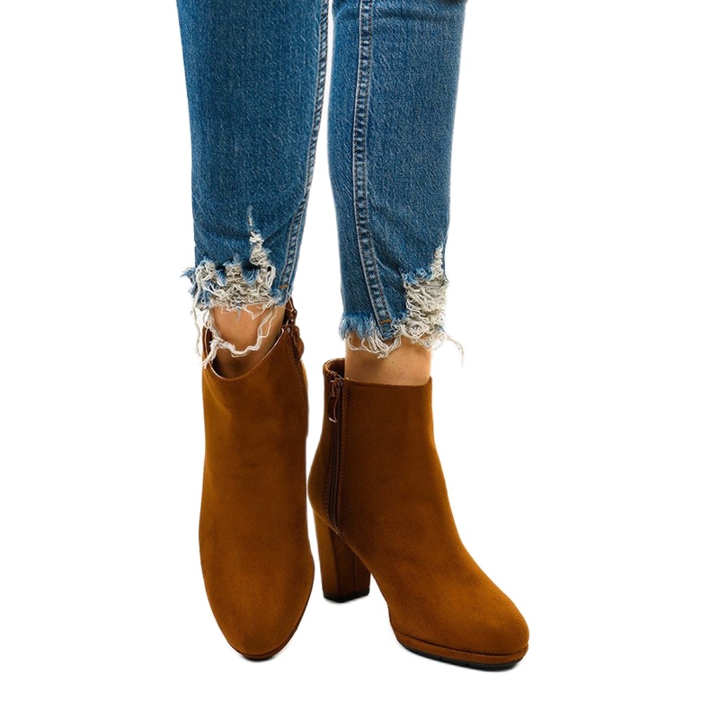 Deve čizme na stupu, Xentora antilop smeđa 1