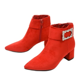 Crvene gležnjače na stupu s patentnim zatvaračem Antipodes crvena 2