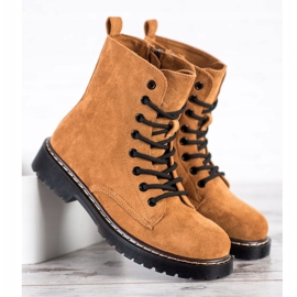 Small Swan Hvatači antilopa od devinih devica smeđa 2