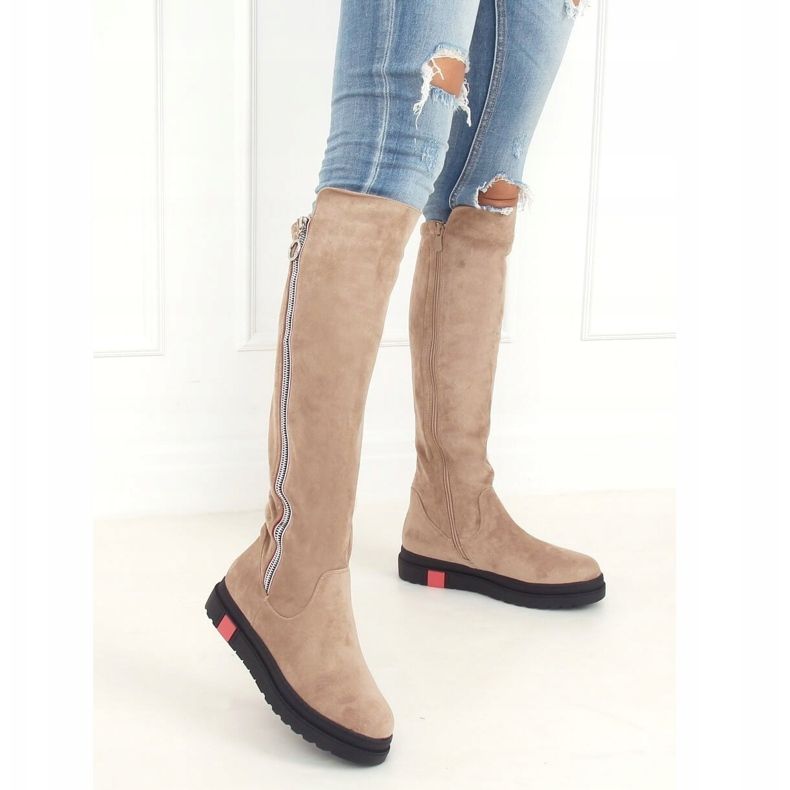 Ravni bež mušketiri NS136P Bež 1