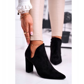 MSMG Ženske čizme na petu izrezane Black Voom crna 1