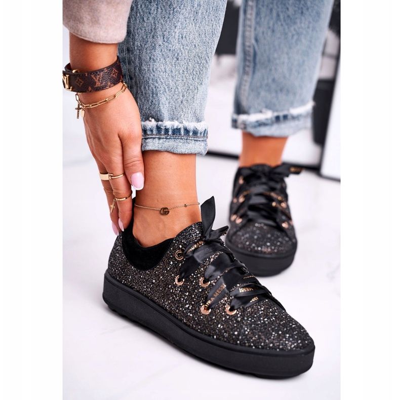 Ženske tenisice Elegantna koža Laura Messi Crna 2045 2