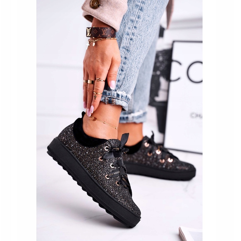 Ženske tenisice Elegantna koža Laura Messi Crna 2045 crno 1