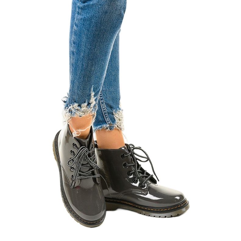 Sive čizme od lakirane kože TL143-7 siva 1