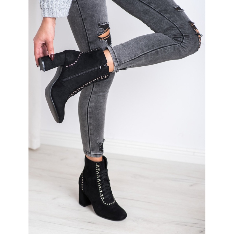 SHELOVET Vezane čizme na postu crna 1