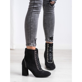 SHELOVET Vezane čizme na postu crna 2