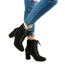 Crne gležnjače od eko-antilopa Corstorphine crno 1