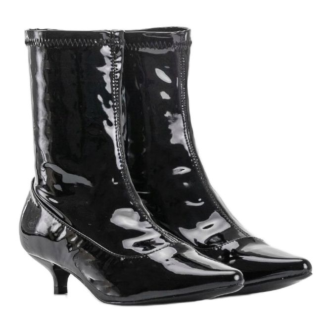 Crne lakirane štikle s Ragemour čarapom crno 2