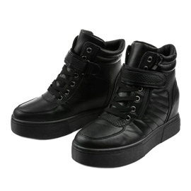 Crne tople čizme na klin AB0013 crna 2