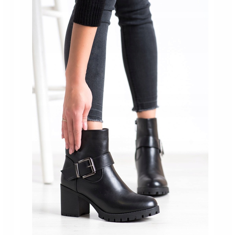 SDS Elegantni radnici na šanku crna 2