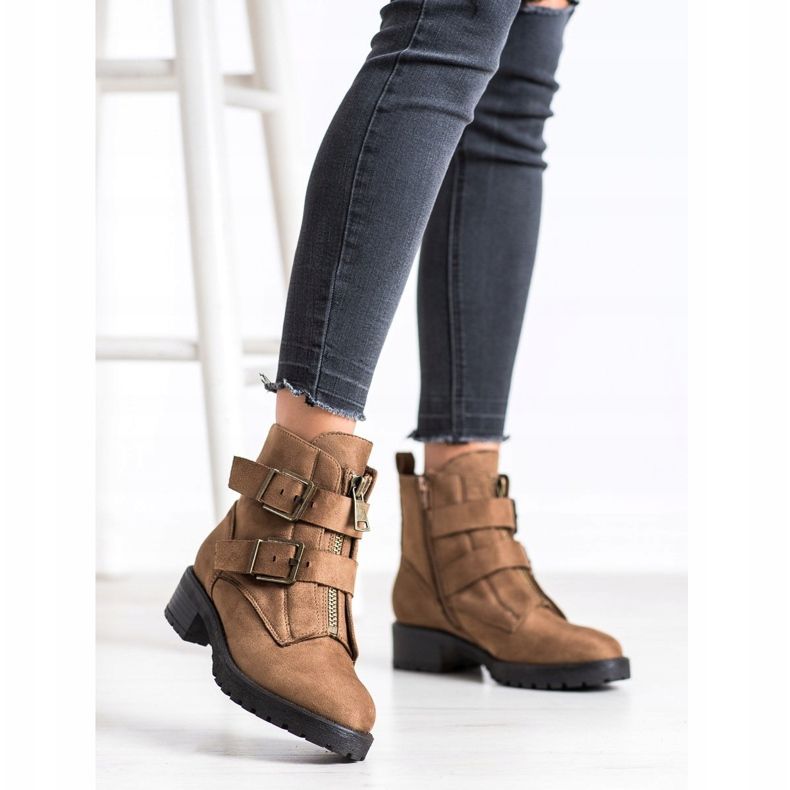 Corina Slučajni radnici smeđa 1