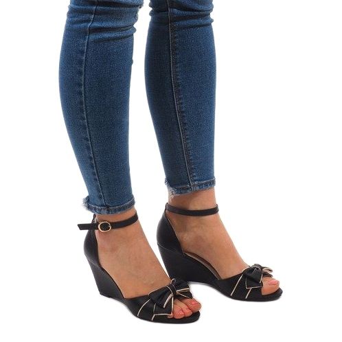 Sandale na klin F1-43 Crna 1