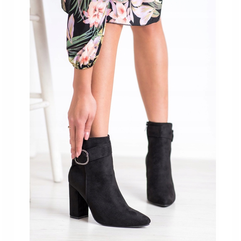 Weide Elegantne čizme s kopčom crna 1