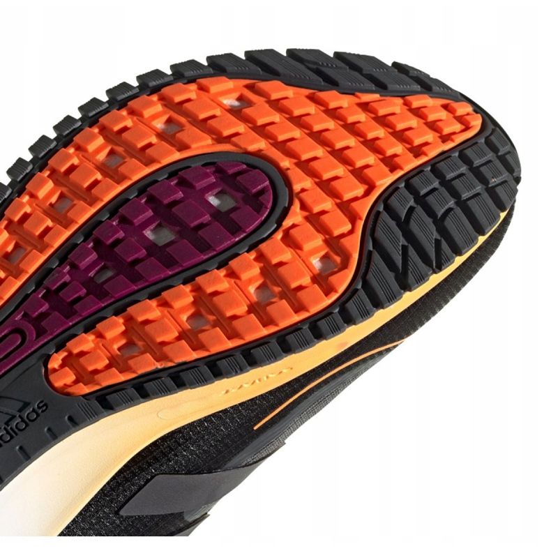 Patike za trčanje adidas Supernova Winter.Rdy M FV4761 crna višebojan 2