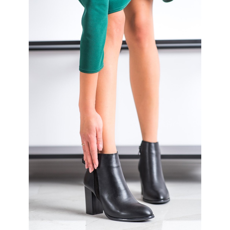 Cm Paris Elegantne čizme od eko kože crno 1