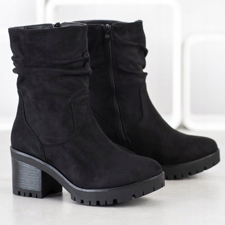 Flyfor Čizme s naboranim gornjim dijelovima crno 1