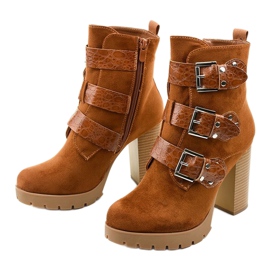 Smeđe gležnjače od antilopa na postolju Lilybank smeđa 2