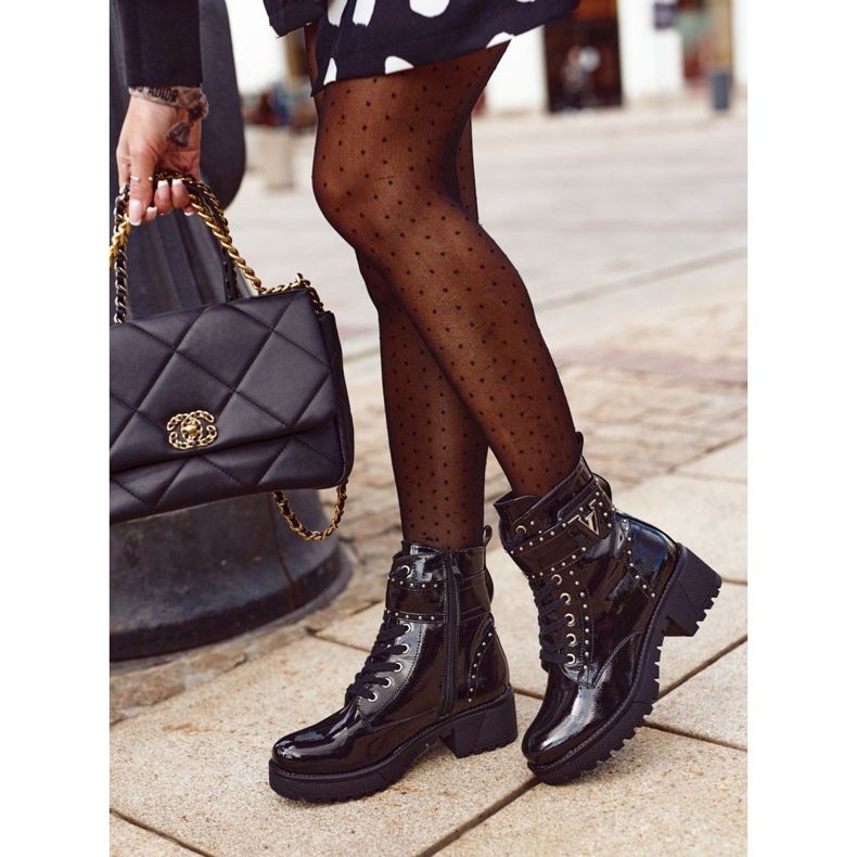 Crne lakirane ženske čizme Valeria crno 2