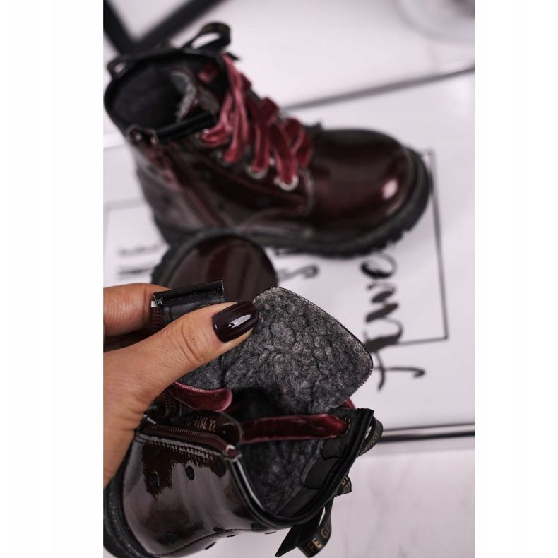 EVE Maroon lakirane čizme Essie crvena 1