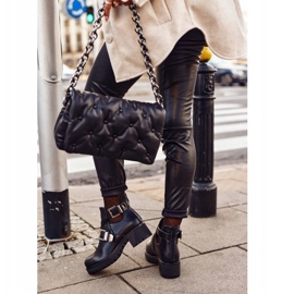 FE1 Ženske čizme crne Frago kopče crna 1