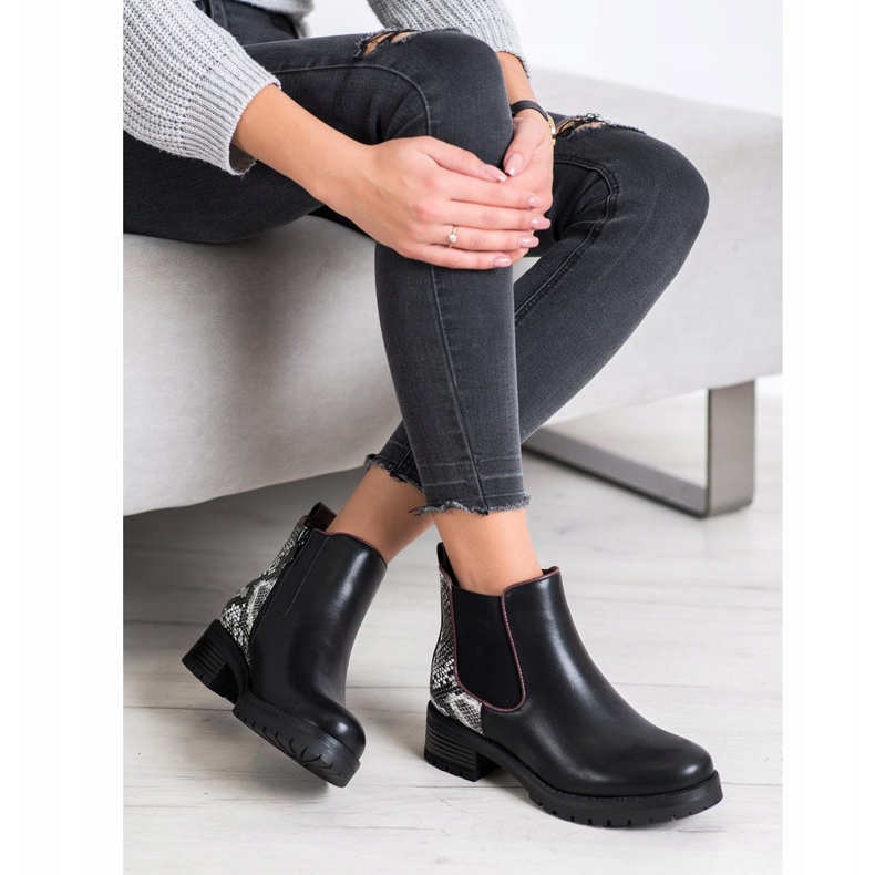 SHELOVET Udobne čizme sa zmijskim printom bijela crno 1