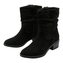 Crne kaubojske čizme Fyrelnet izolirane antilopom crno 2