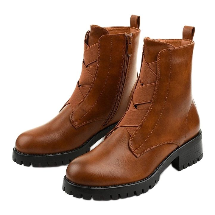 Smeđe čizme na stupu izoliranog Chanhetta smeđa 2