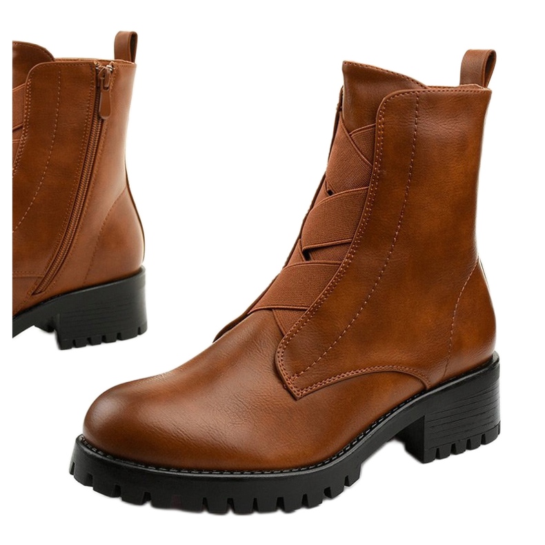 Smeđe čizme na stupu izoliranog Chanhetta smeđa 1