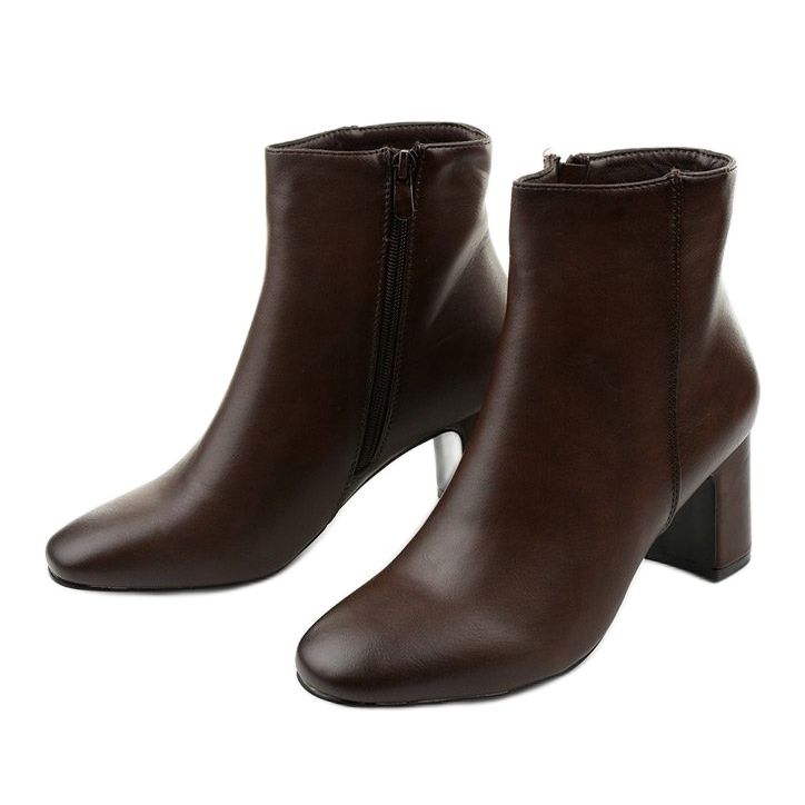 Smeđe gležnjače od eko kože na stupu Nilandaley smeđa 2