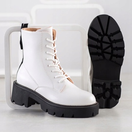 Seastar Bijeli hvatači na platformi bijela crno 1