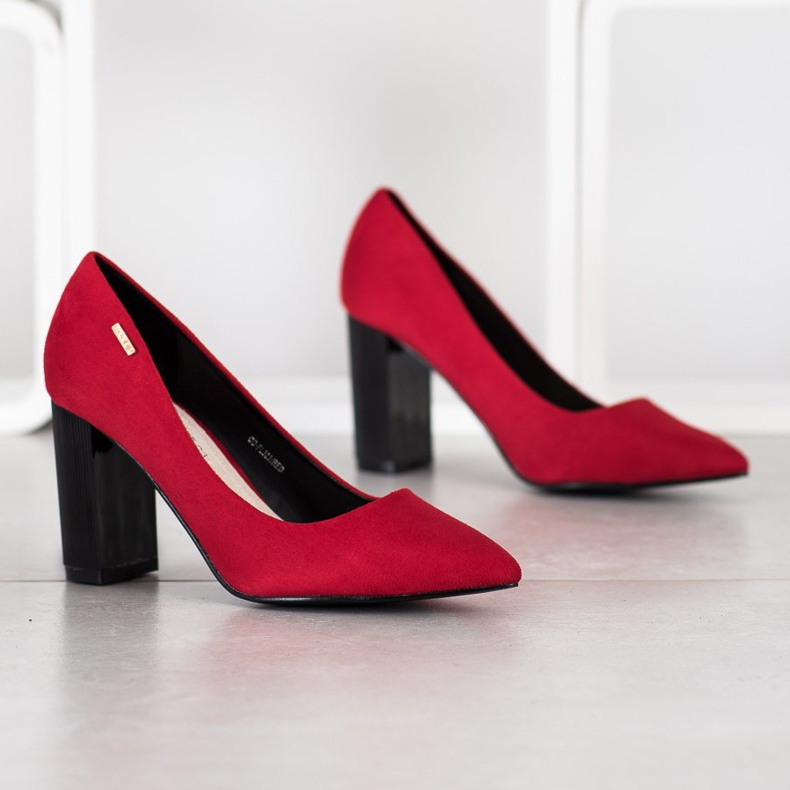 Goodin Pumpe na stupu crna crvena 1