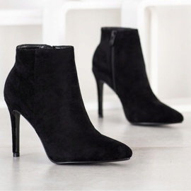 Small Swan Elegantne čizme na visoku petu crna 1