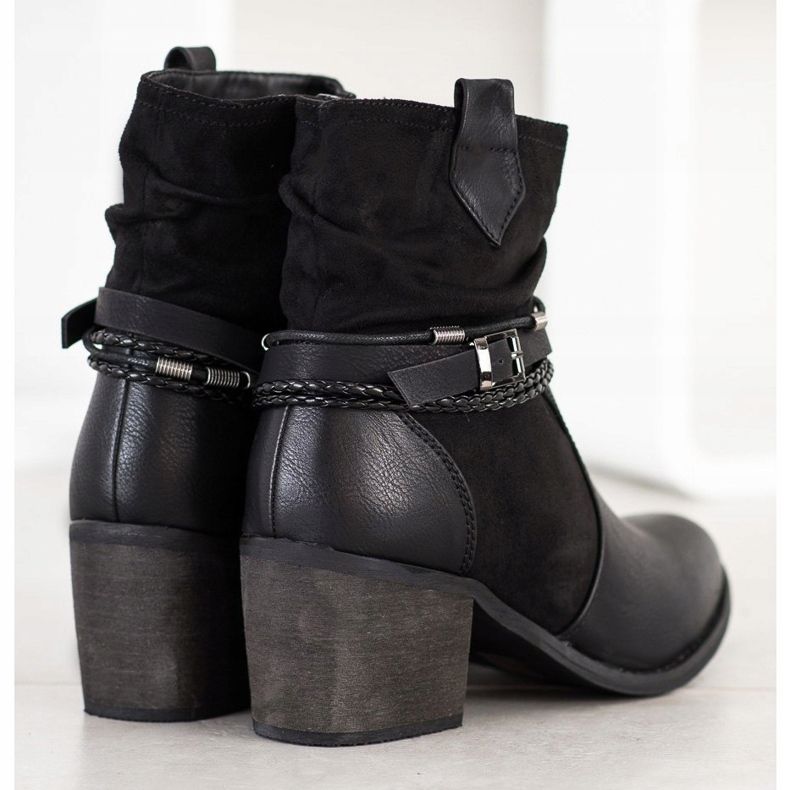 SHELOVET Čizme s ukrasnim prugama crna 1