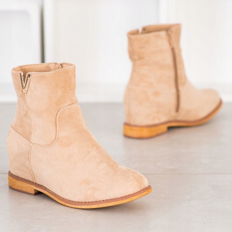 Sergio Todzi Elegantne čizme na klin bež 1