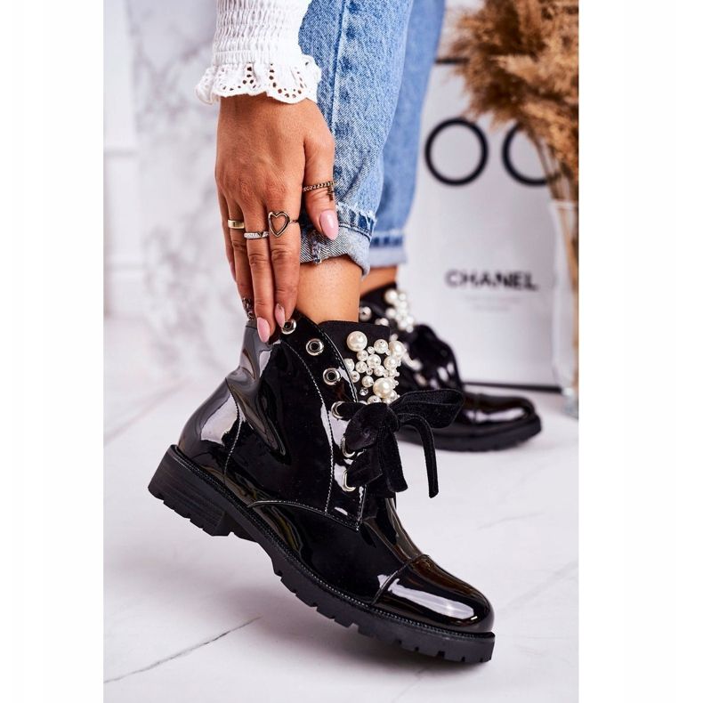 PS1 Ženske tople čizme s biserima i vrpcom, lakirane Perle crno 1