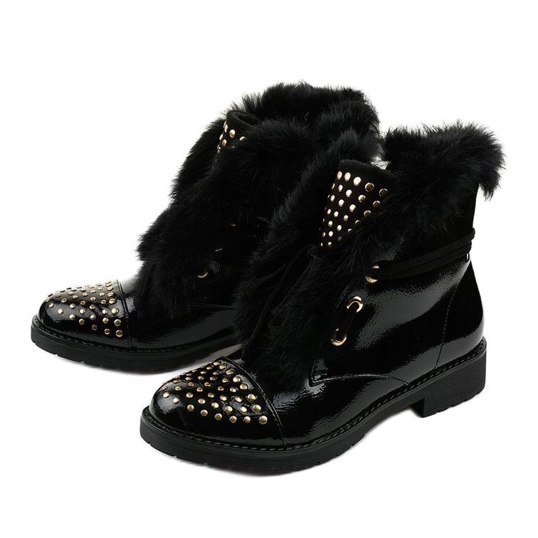 Crne ravne izolirane lakirane ženske čizme crna 1