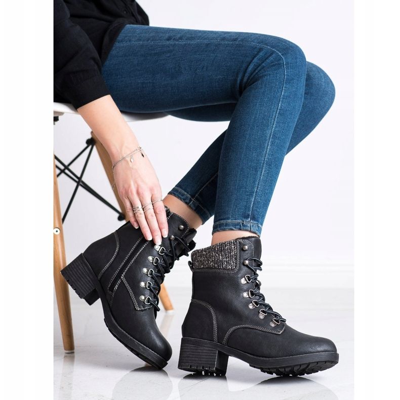 Queentina Tople čizme na postu crno siva 2