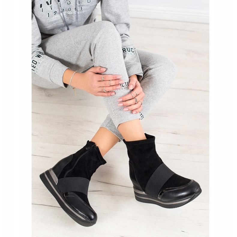 SHELOVET Modne čizme na klin crno 1