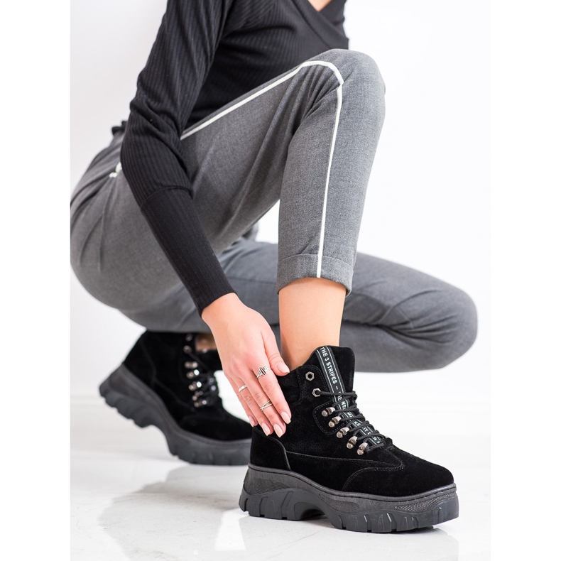 Seastar Traperi na platformi crna 1