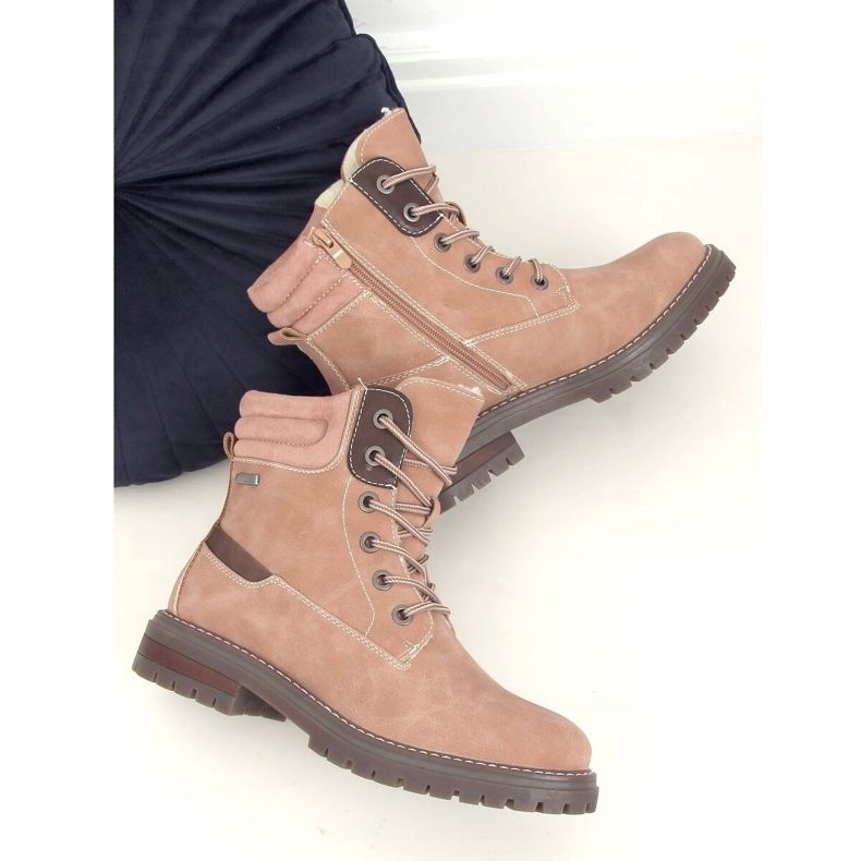 Izolirano ružičasto drvo 2218 Pink ružičasta 2