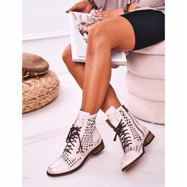 Nicole Ženske bijele ažurne kožne čizme Abigail bijela 1