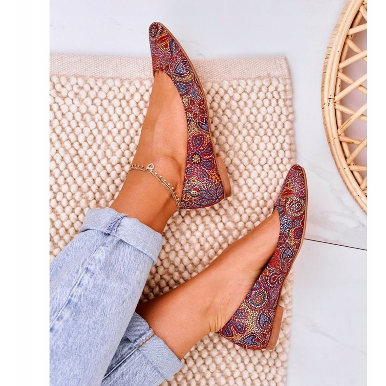 Ženska koža Maciejka balerinke crvene s cvijećem 04100-38 raznobojna 2